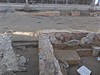 archeologische opgravingen naast het steen